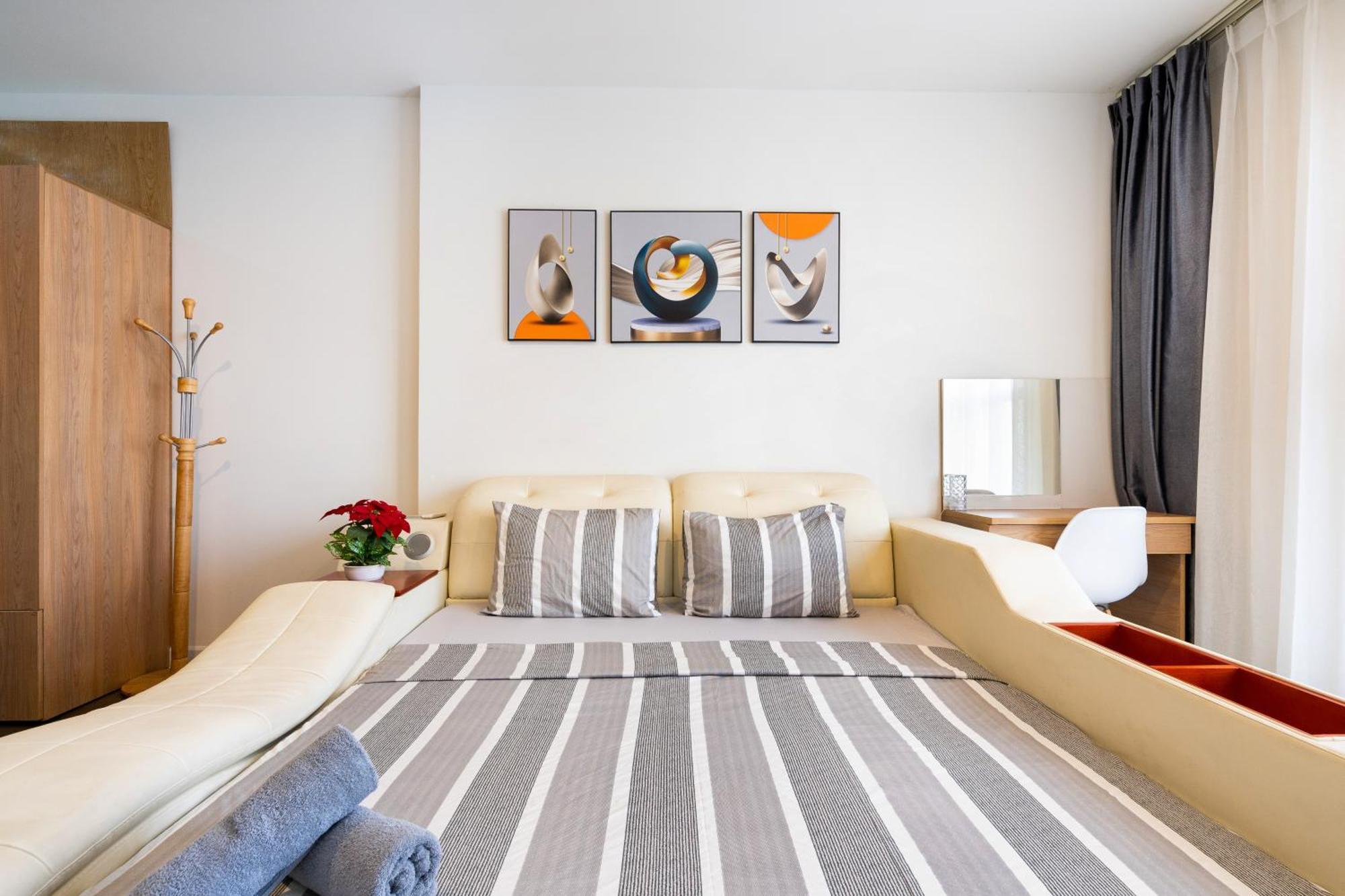 Apartamento 2br-bitexco View-saigon Royal-hana *